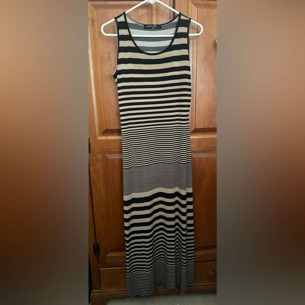 Madmazelle tan and black striped sleeveless long dress XL